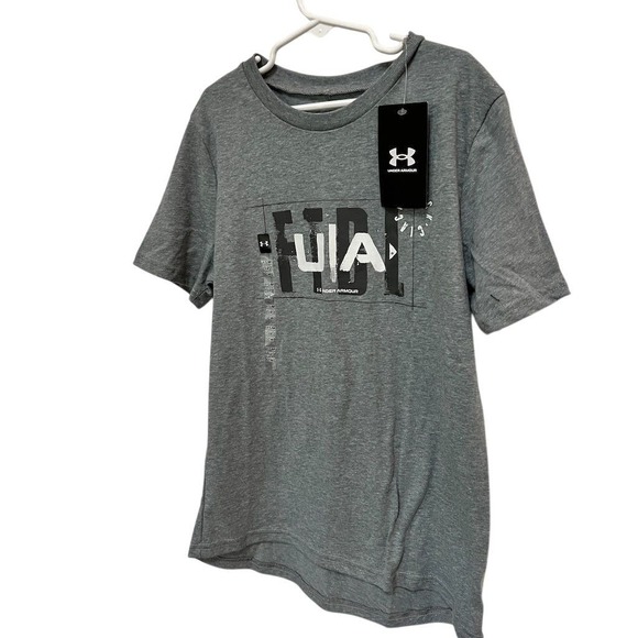 NWT Under Armour Youth Gray Short Sleeve T-Shirt Kids Size S Sports Casual - Picture 1 of 5